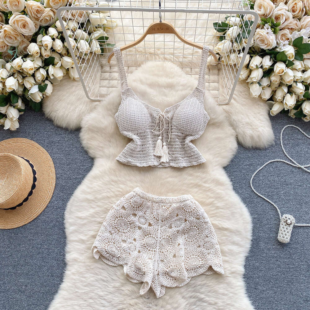 Beach resort style knitted pure desire spicy girl set womens summer camisole vest top+design sense hook flower short pants