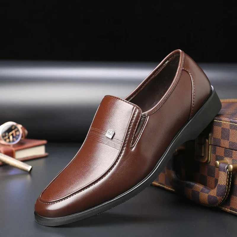 Mens leather shoes high-quality formal shoes mens oversized dress shoes black Oxford shoes mens Zapatos De Hombre 240606