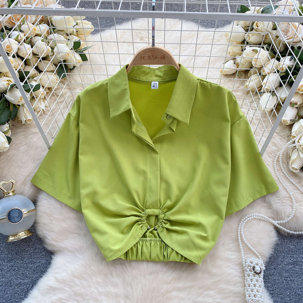 Spring Shirt Womens Age Reducing Short Style Design Feel Exposed Navel Slim Fit Versatile Fashion Short Sleeve Shirt 2024 New Top