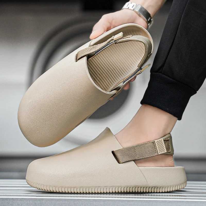 New designer shoes designer sandals mens women soft sole slippers EVA thick soled Summer beach shoes casual trend anti skidding Classic couple hole sh