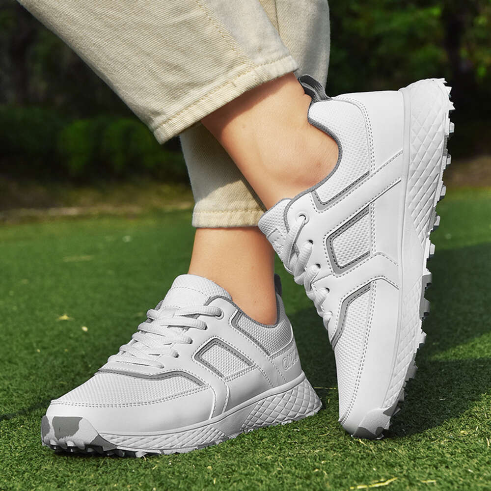 Breathable Lightweight Men Golf Sneakers Women Spikeless Sports Shoes Walking Outdoor Sport Golfing Footwear Ddmysaturn