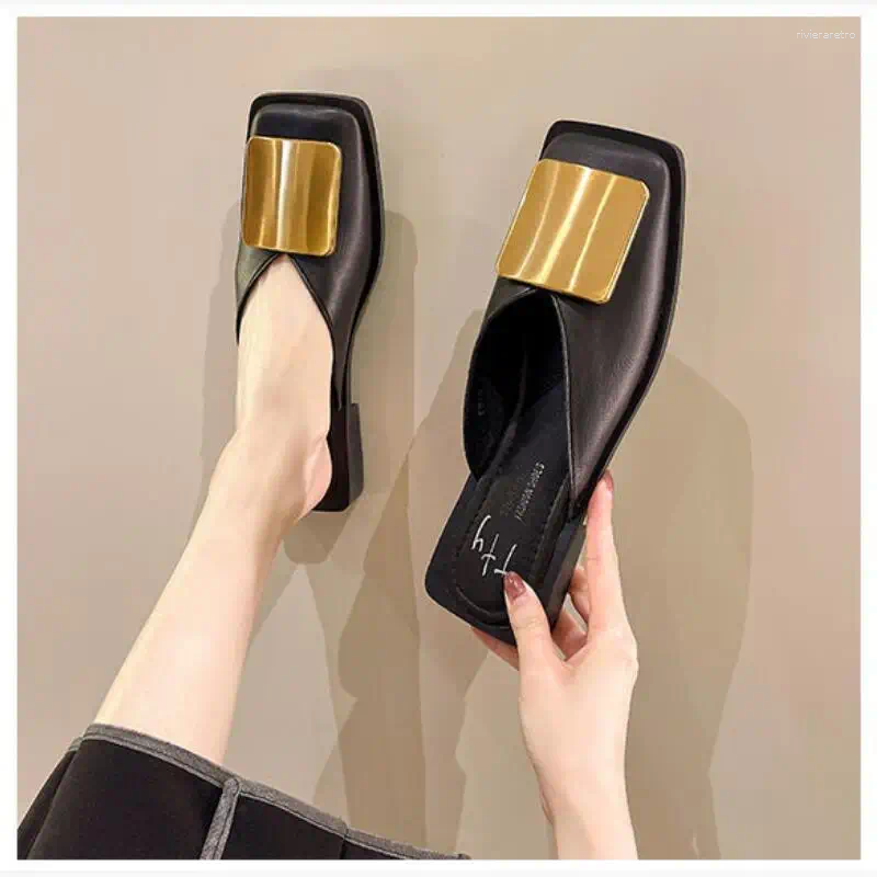 2024 New shoes for Summer Beach Platform shoes Designer Womens sandals fashion slippers Comfortable and Soft Flat Elegant Female f3c