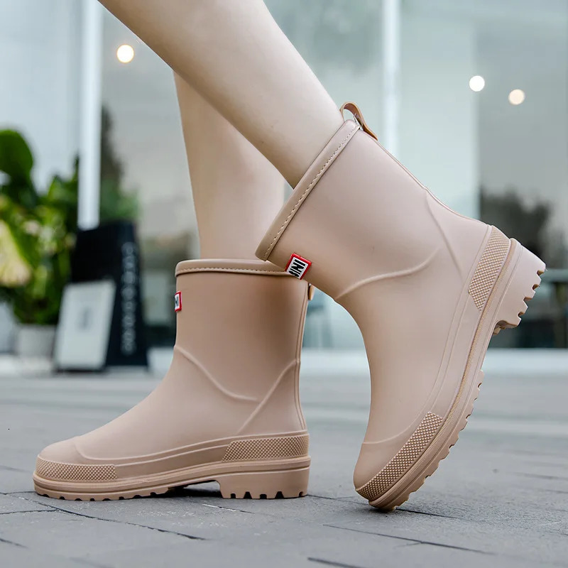 Water Boots Woman Rain Waterproof Ankle Rubber Boots Female Comfort Work Garden Galoshes Rain Shoes Sapato Chuva 240606