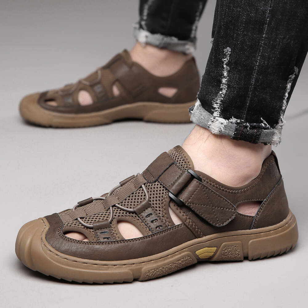 Summer Genuine leather sandals Fashion Large Size Beach New Casual Flat Sandals Men Outdoor Non-slip Wading Shoes
