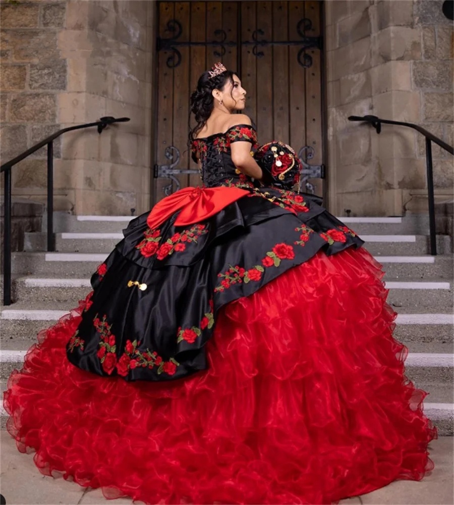 Gorgeous Mexican Quinceanera 2024 Charro Para Black With Red Tiered Ruffles wers Sweet 15 Dress vestidos de xv Birthday