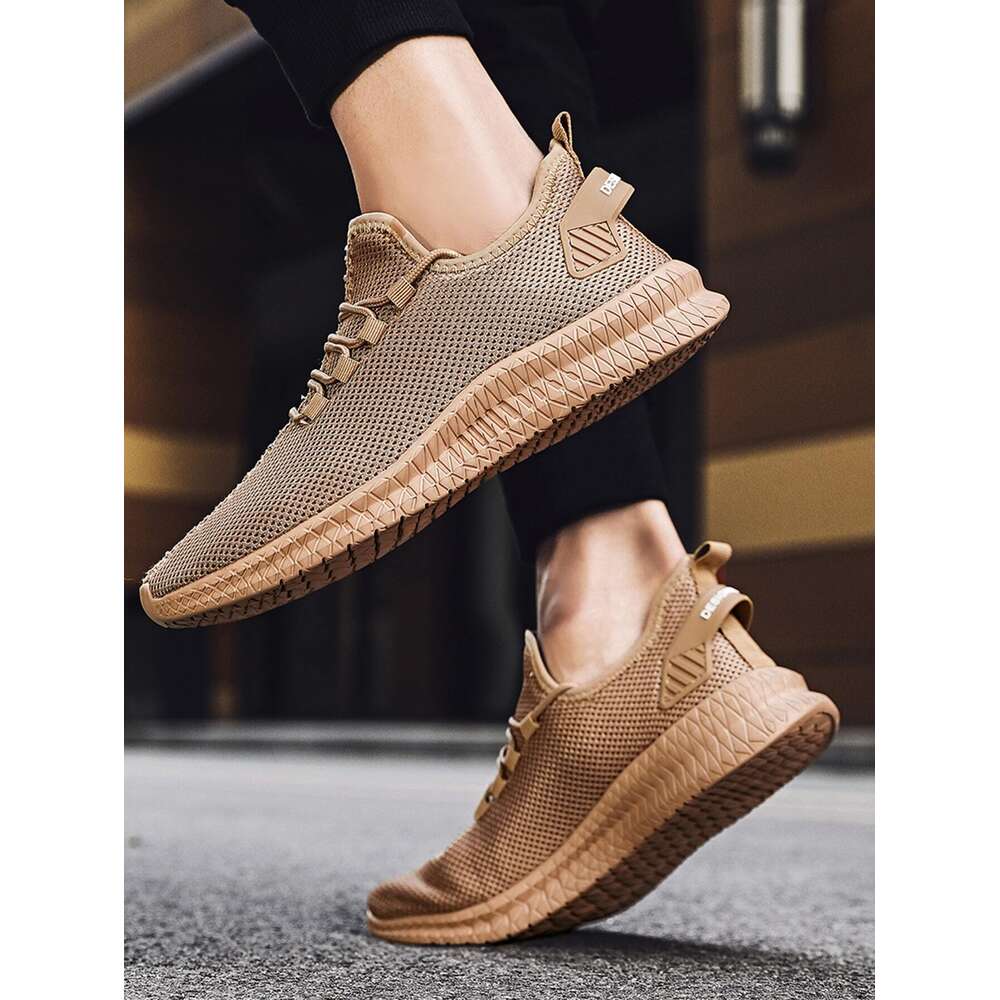 Selling Couple's Mesh Lightweight Breathable Mid-Top Sock Sneakers, Casual Sports Fashion Shoes