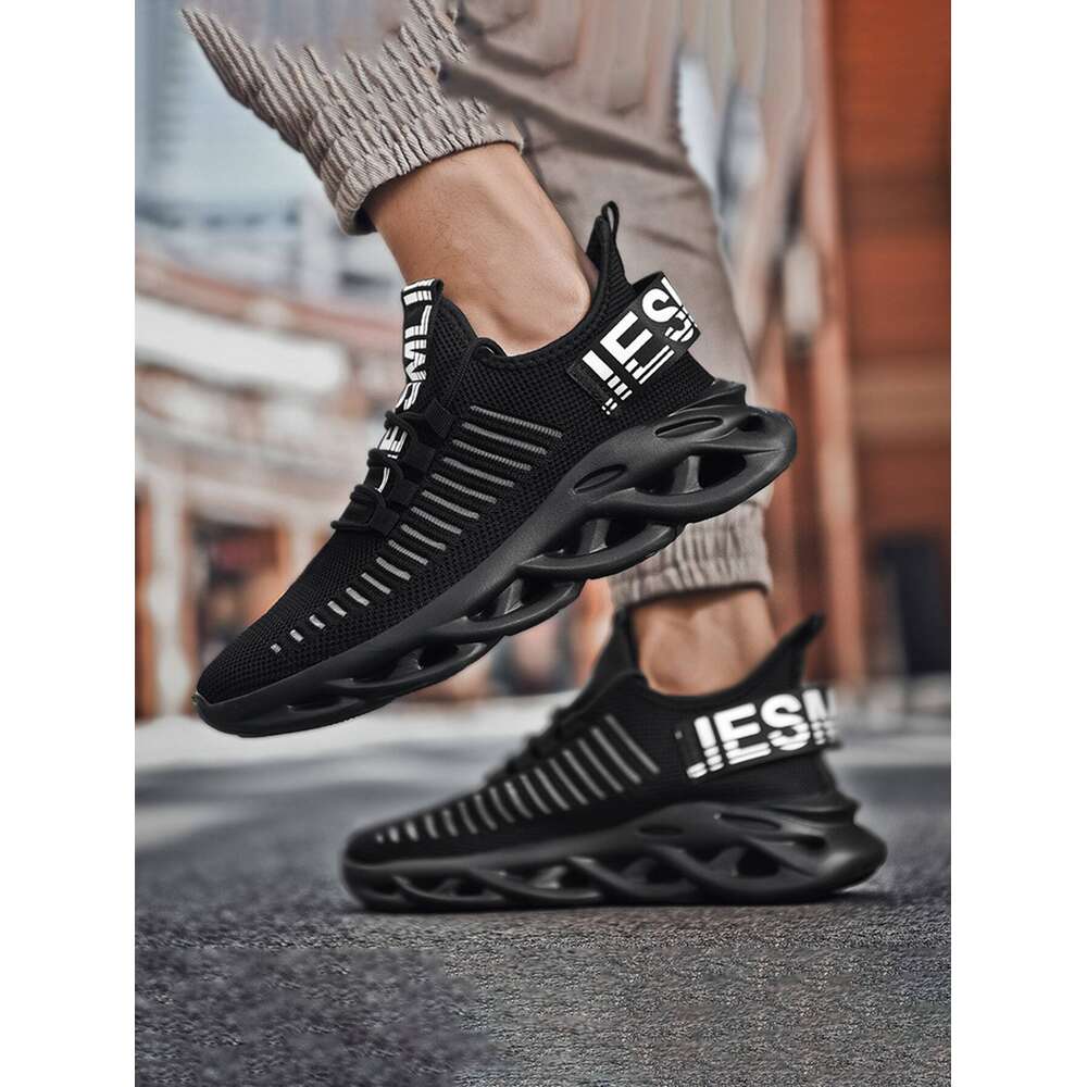 Fashionable Casual Lightweight Breathable Mesh Solid Color Hollowed-Out Outsole Outdoor Cloud Korean Trend Minimalist Air Cushion Running Shoes