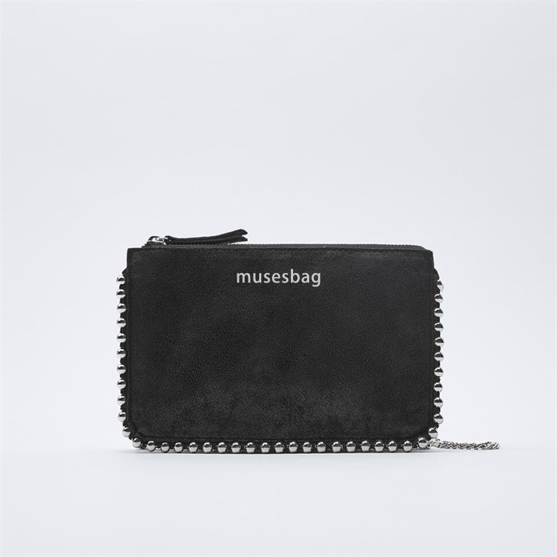 High quality new chain texture small square bag versatile fashion shoulder bag with rivet decoration black large capacity crossbody bag