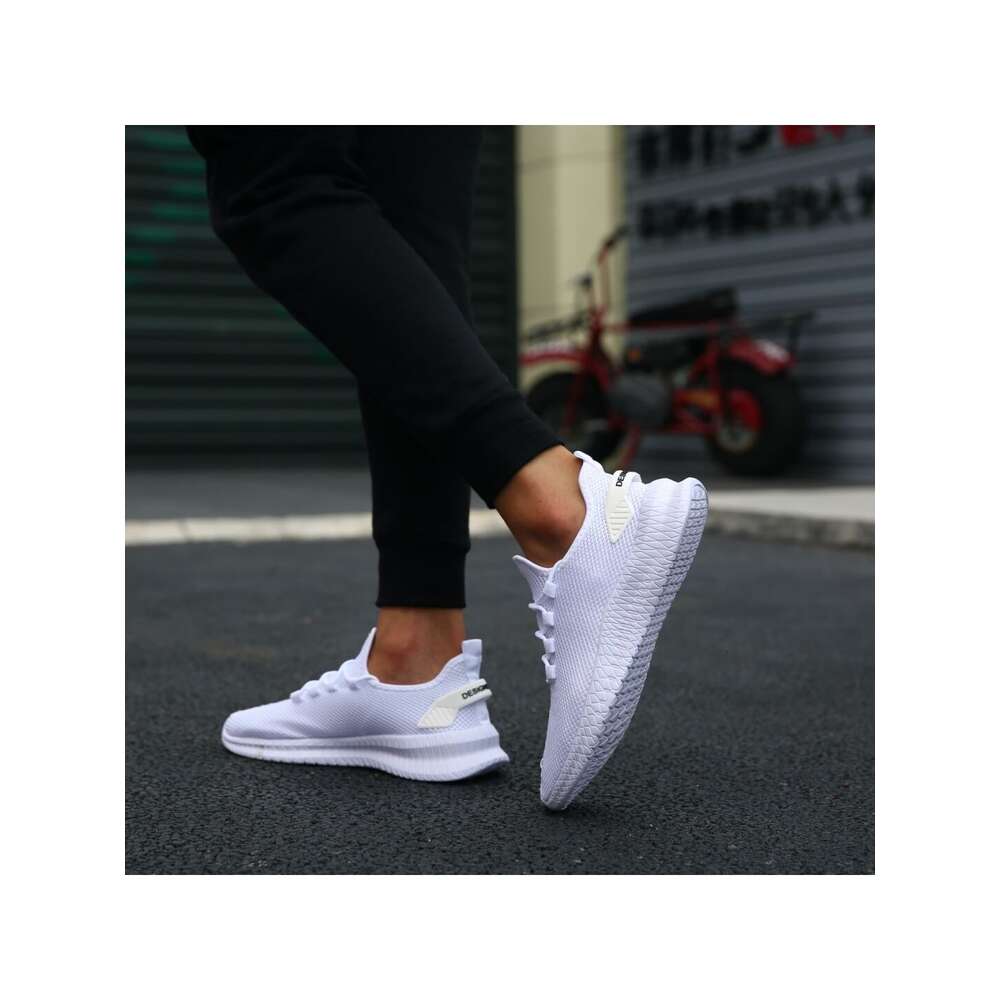 Men's Comfortable Ultralight Breathable Mesh Athletic Shoes