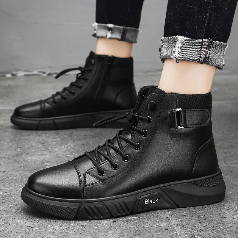 Mens Motorcycle Boots Comfortable Platform Boots Men Outdoor High Top Leather Boots Fashion Comfortable Waterproof Men Shoes 240607