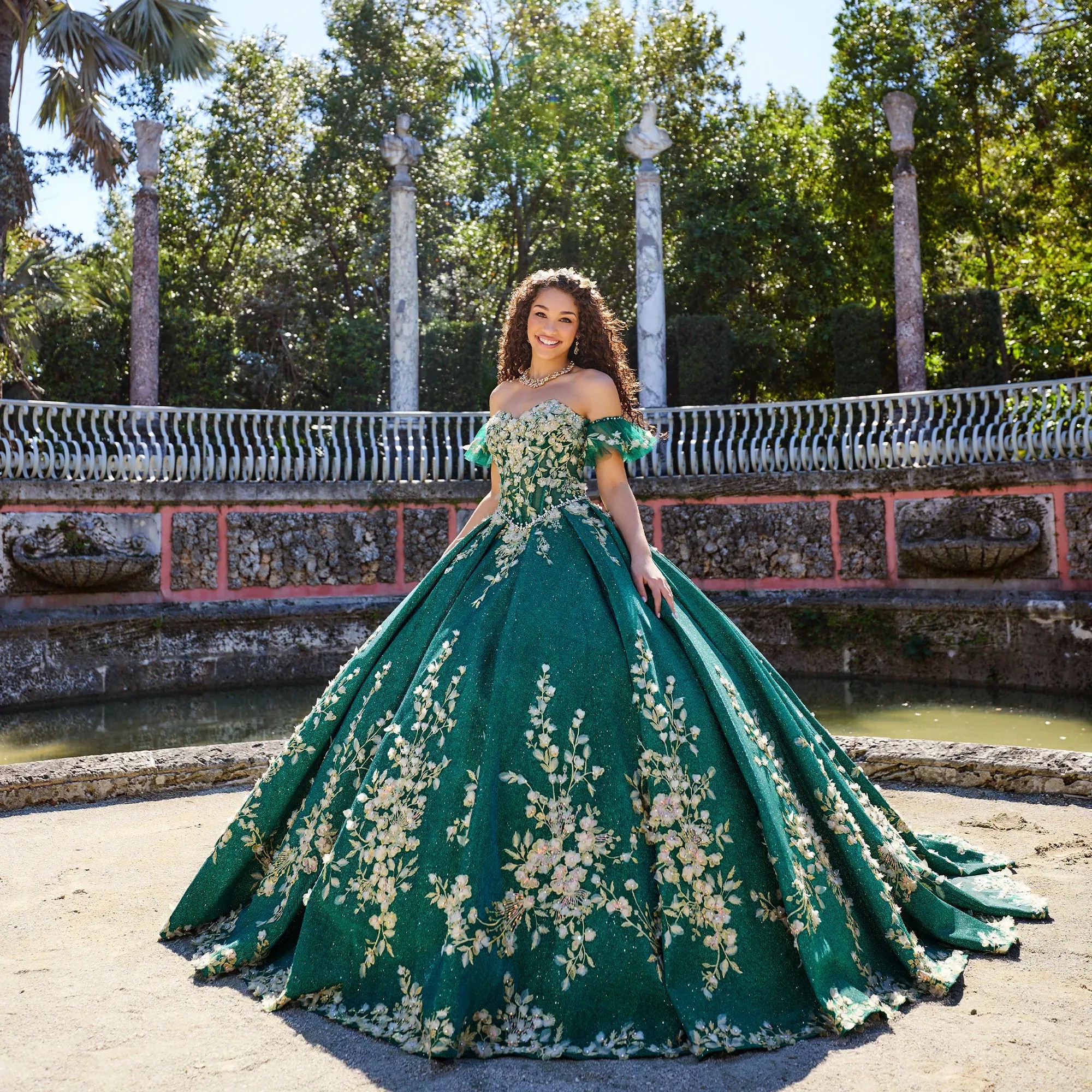 Green Mexican Quinceanera Dresses Ball Gown Sweetheart Sparkly Appliques Puffy Charro Sweet 16 Dresses 15 Anos