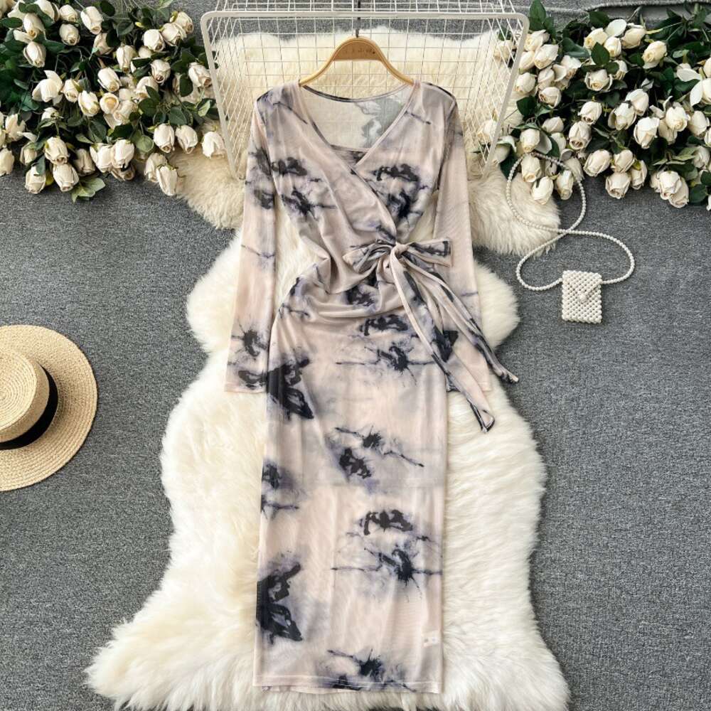 Elegant and sophisticated French style Western style suspender wrap hip skirt two-piece set for womens sexy lace up slim fit mesh dress