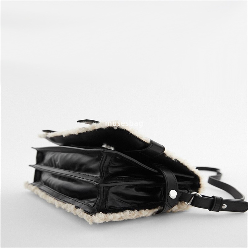 New high-end plush wool bag lamb plush grab shoulder bag velvet stitching niche design versatile cross body small square bag