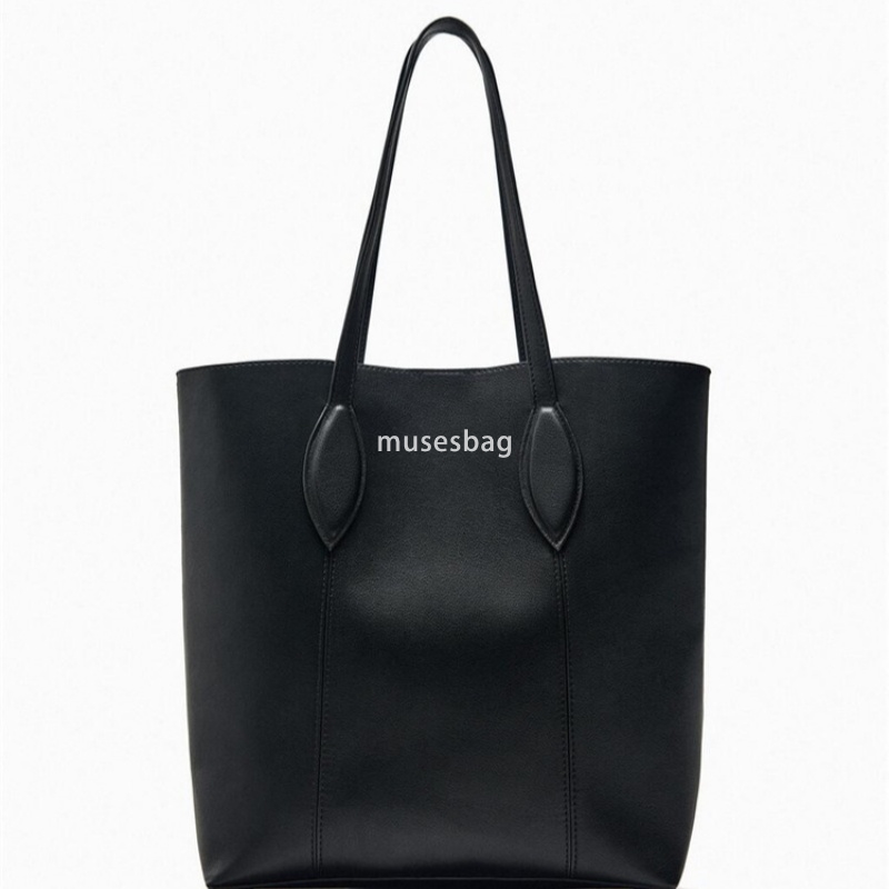 High quality new fashionable niche design single shoulder bag thread catching decoration crossbody bag large capacity travel shopping tote bag