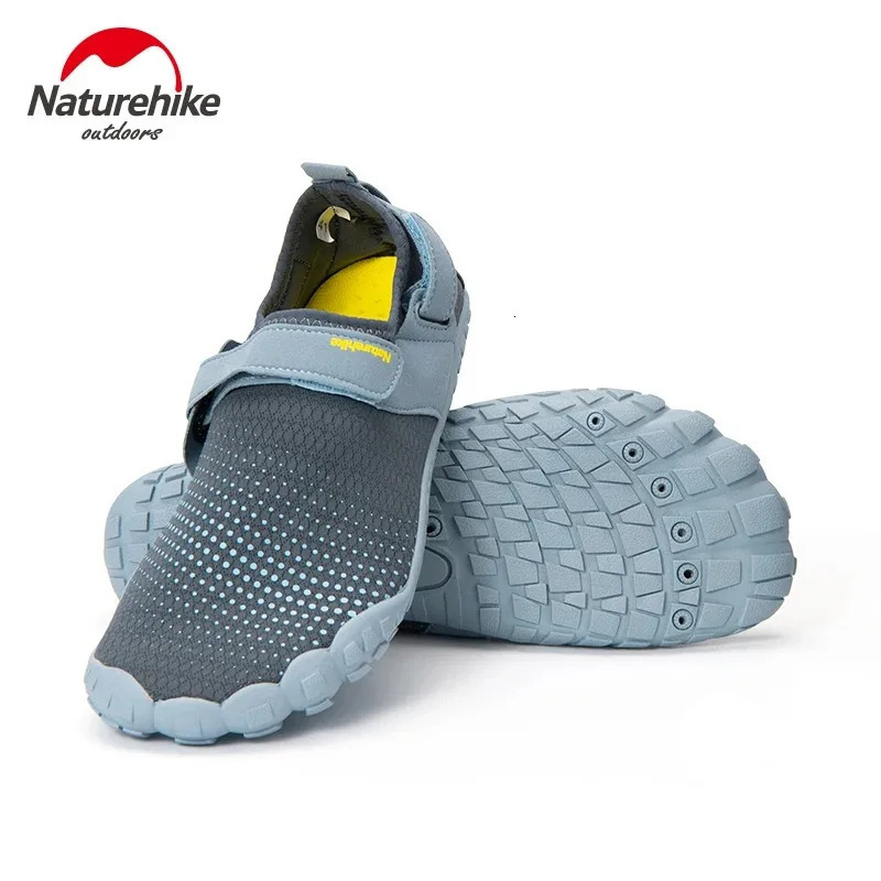 Naturelike Wading shoes quick drying beach shoes folding sandals ultra light swimming pool shoes portable Aqua shoes rubber soles 240606