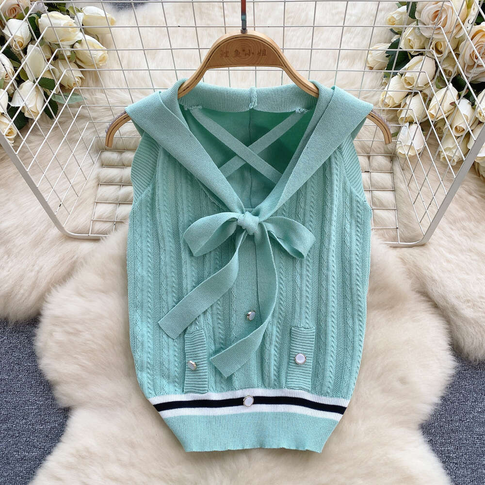 Small Fragrant Wind Set for Women with Reduced Age Small stature Sweet and Spicy Small Top Hooded Versatile Short Skirt Two Piece Skirt Set