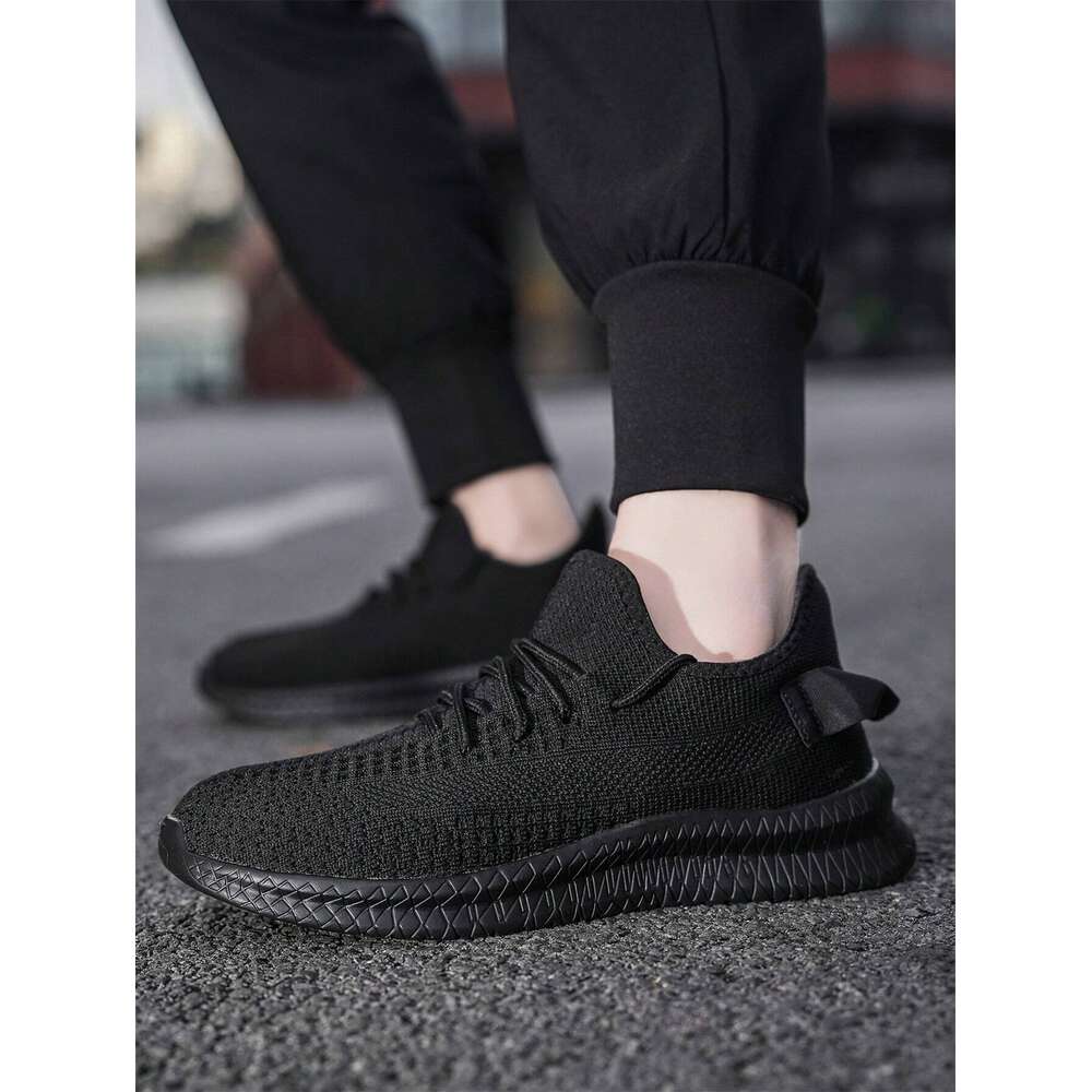 Breathable Men Lightweight Outdoor Fashionable Low Top Lace Up Running Shoes For Sports And Casual Wear Ddmysaturn