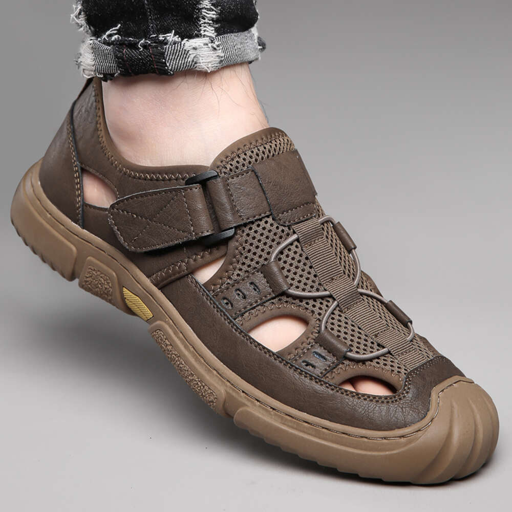 Summer Genuine leather sandals Fashion Large Size Beach New Casual Flat Sandals Men Outdoor Non-slip Wading Shoes