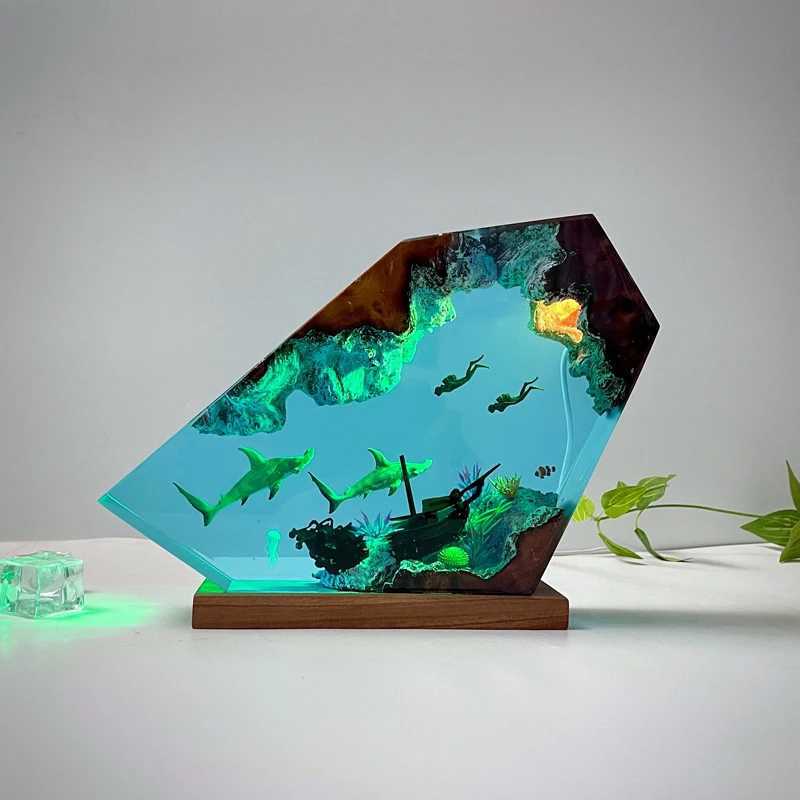 Desk Lamps Seabed World Organism Resin Table Light Creactive Art Decoration Lamp Shark Sunken Ship Divers Theme Night Light USB Charge S2460555