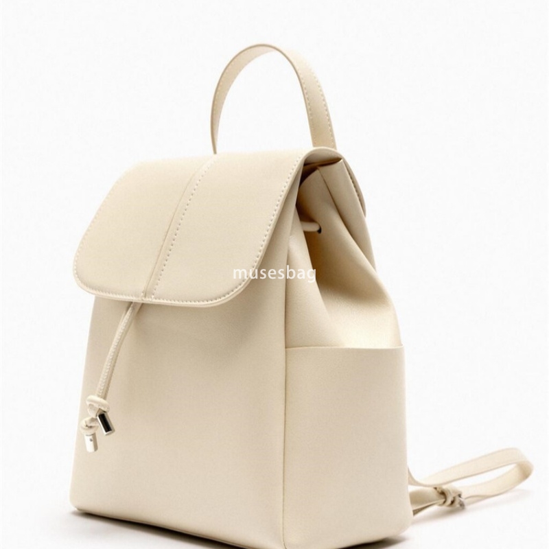 High quality new fashionable women's backpack versatile flip back backpack college style large capacity backpack travel bag