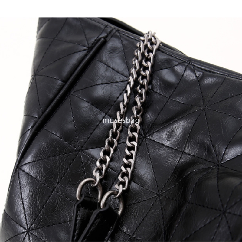 Designer Women's PU High Quality Fashion Vintage Chain High end Shoulder Bag Versatile Classic Multi functional Handheld Large Capacity Tote Bag