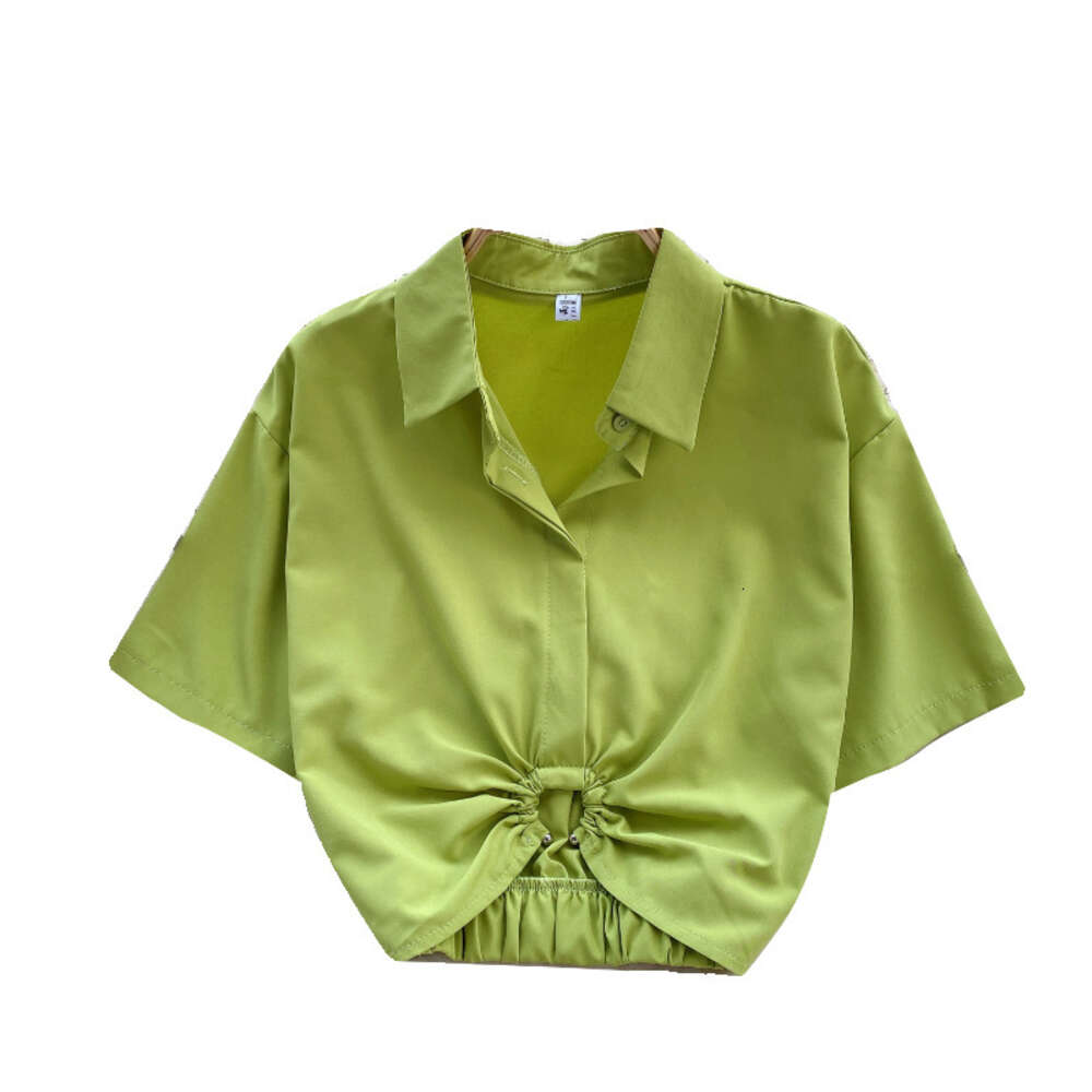 Spring Shirt Womens Age Reducing Short Style Design Feel Exposed Navel Slim Fit Versatile Fashion Short Sleeve Shirt 2024 New Top