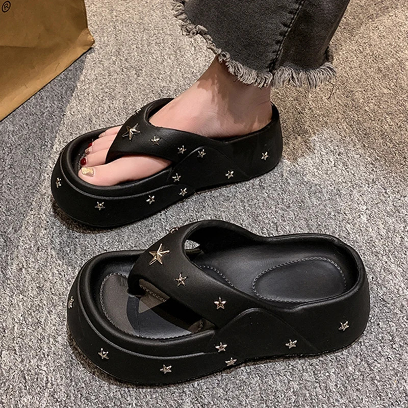 Summer womens punk flip garden shoes celebrity decorative slippers outdoor slippers street beach slippers casual indoor shoes 240606