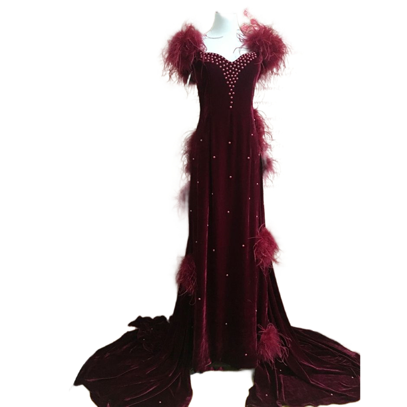 Vintage Burgundy Velvet Evening Dresses Feathers Bustle Victorian Elegant Formal Event Gowns Pearls Beaded Sleeveless Long A-Line Prom Dress For Women