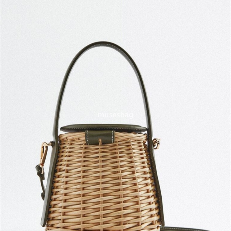 New high-end fashion woven bucket bag leisure beach shoulder bag outdoor carrying crossbody bag special bag