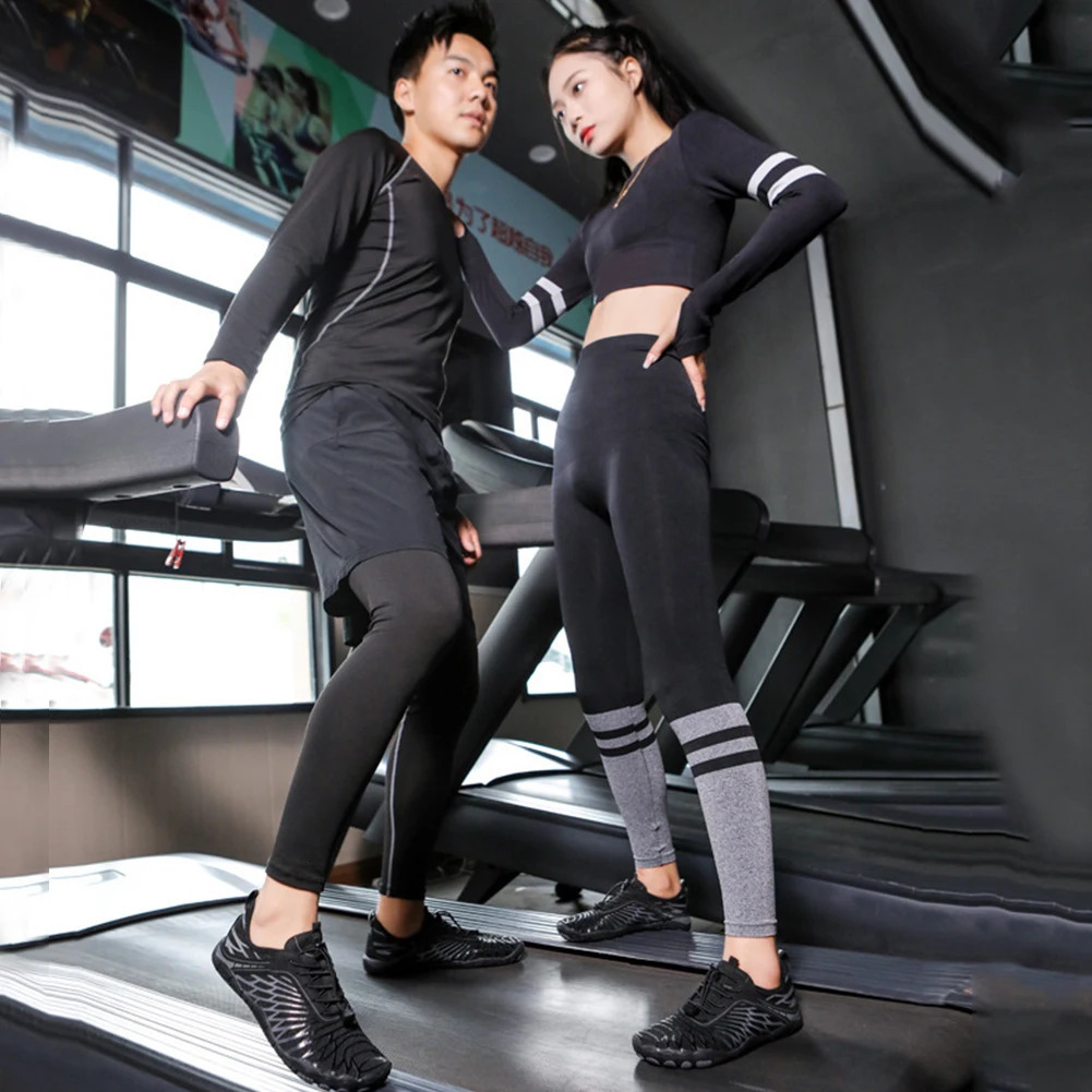 Aqua Barefoot Outdoor Beach Shoes Breathable Diving and Swimming Sports Shoes Wading Gym Running Shoes Sports Shoes Yoga Shoes 240606