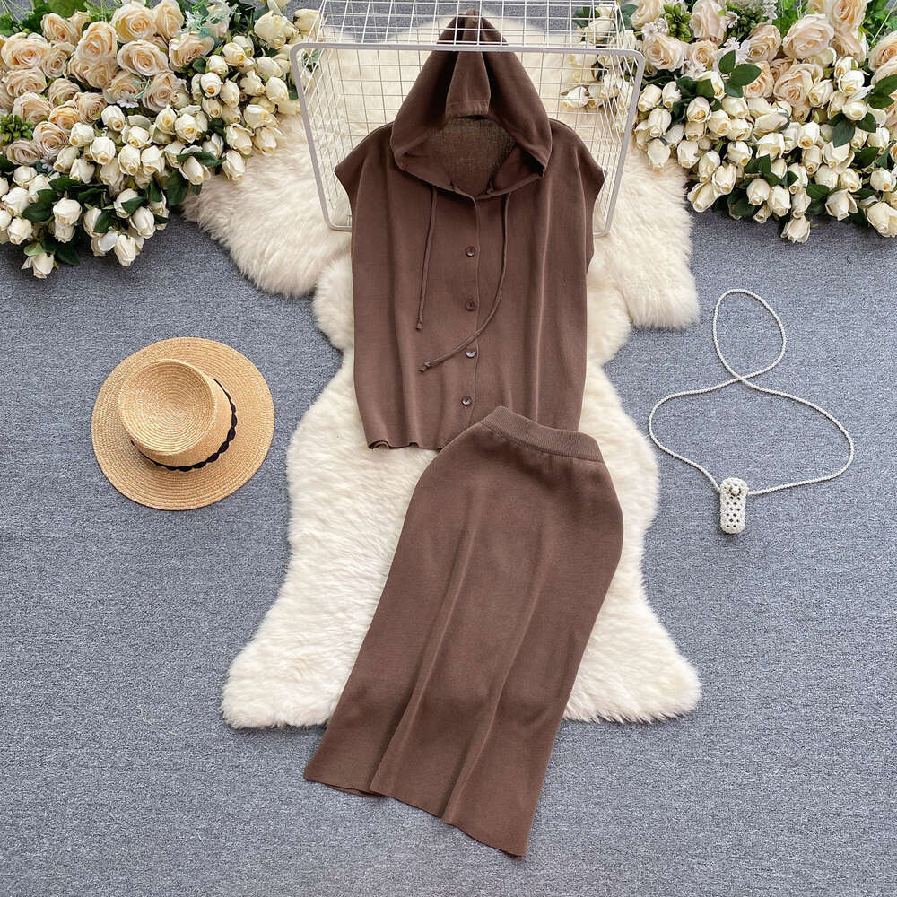 Korean version of womens casual hooded knitted cardigan loose and slim versatile hip wrapped skirt fashionable two-piece set trendy