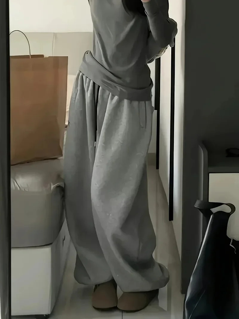 Y2K Women Streetwear Gray Oversized Joggers Korean Harajuku Parachute Pants Women Sweatpants Wide Leg Baggy Trousers Clothes 240530