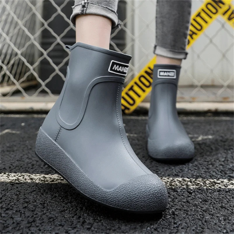 Solid Men Fashion Rain Boots Rubber Casual Ankle Bootie Non Skid Wading Womens Warm er Rainy Shoes for Walking Street 2