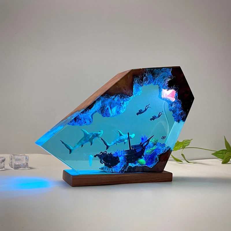 Desk Lamps Seabed World Organism Resin Table Light Creactive Art Decoration Lamp Shark Sunken Ship Divers Theme Night Light USB Charge S2460555