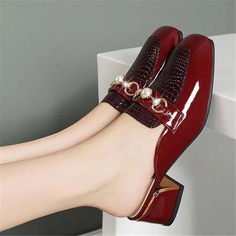 Women Baotou Half Slippers Fashion Metal Chain Square Toe Thick Heel British Style Office Casual Shoes Spring Summer 240606
