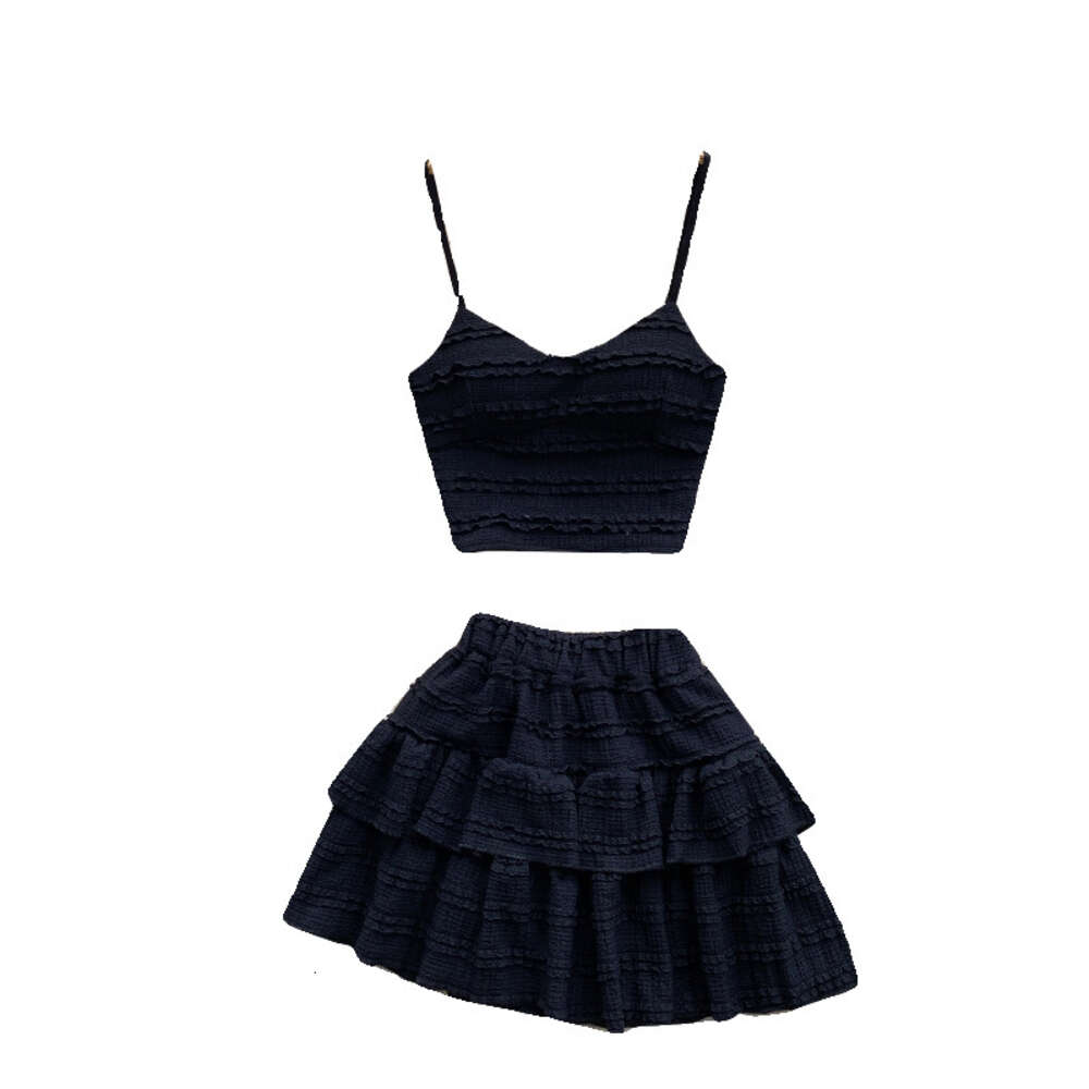 Korean style outfit with sweet lace camisole vest sexy short ruffled skirt age reducing vacation two-piece set