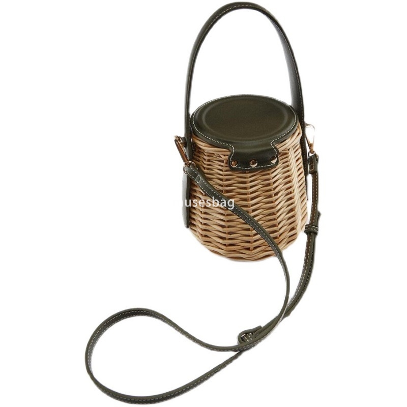New high-end fashion woven bucket bag leisure beach shoulder bag outdoor carrying crossbody bag special bag