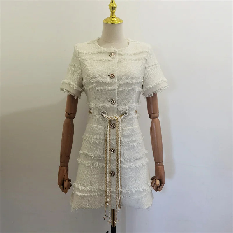 High Quality Fall Winter Fashion Women Cashmere Braid Tweed Button Pocket Pearls Chains Tassel Spliced Elegently Mini Dress 240529
