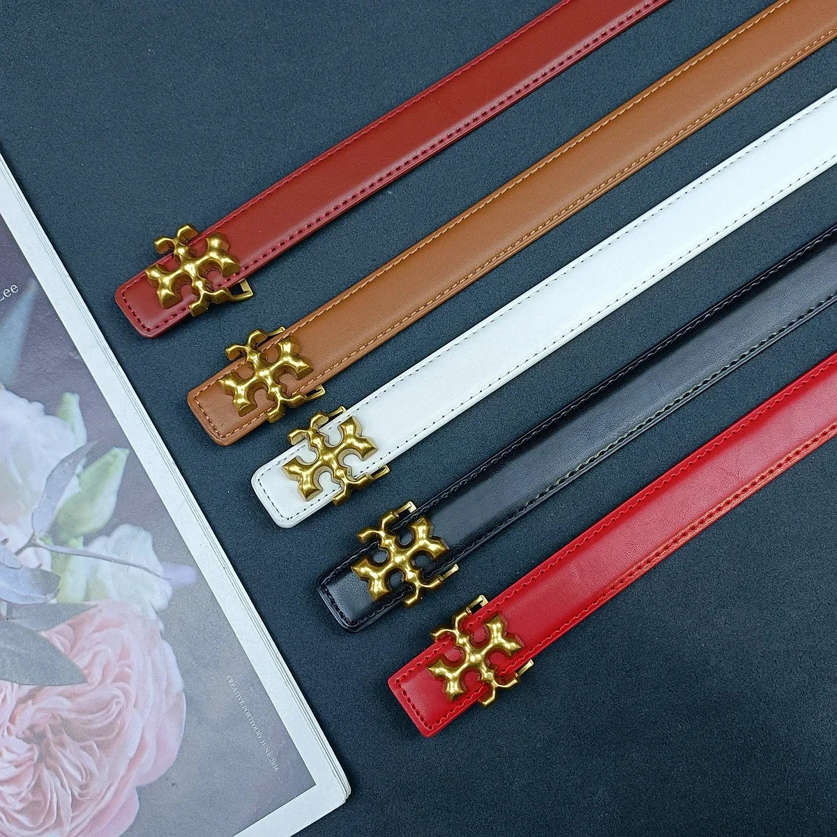 2024 Belt Fashion Letter Belt Womens Belt Cindy Parra Mujie 240530