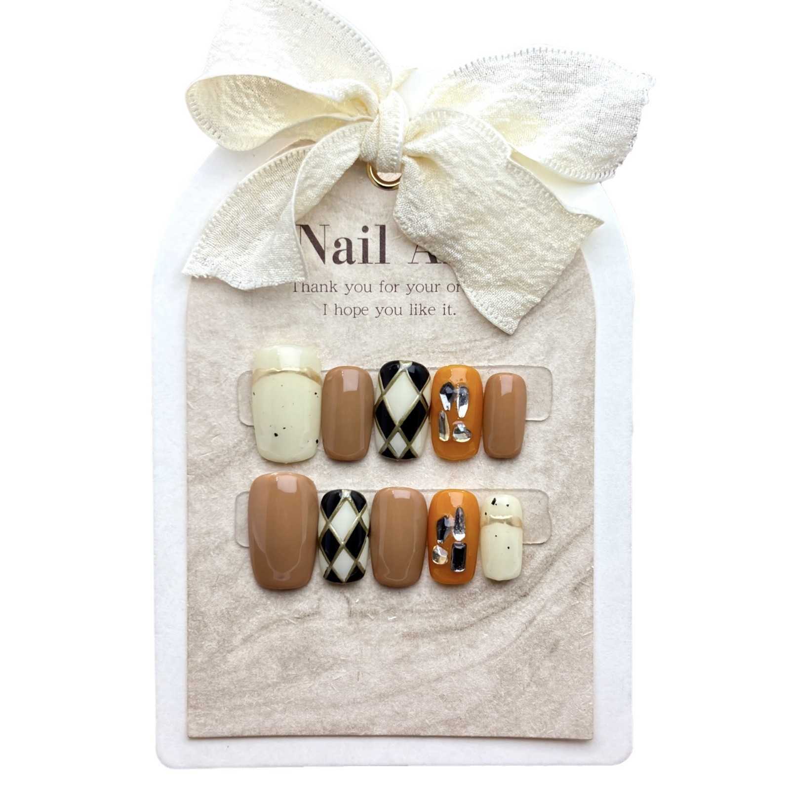 Girls False Nails Chessboard plaid handmade wearing armor hand drawn broken diamonds minimalist medium length handmade phototherapy nail patches strai