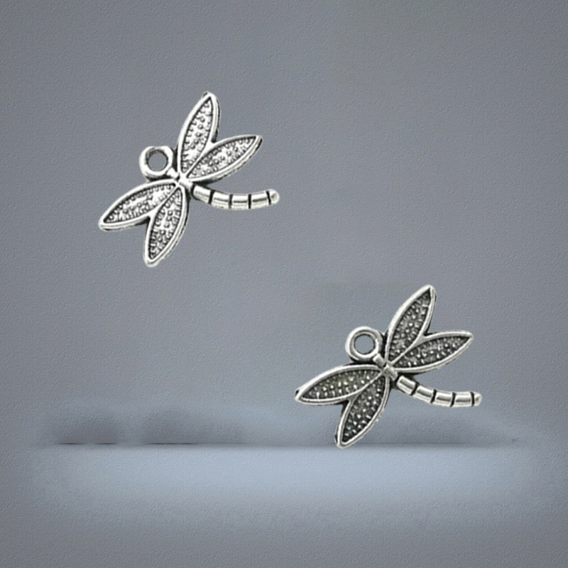 100pcs Lot Dragonfly Alloy Charms Pendants Retro Jewelry Making DIY Keychain Ancient Silver Pendant For Bracelet Earrings 14x18m