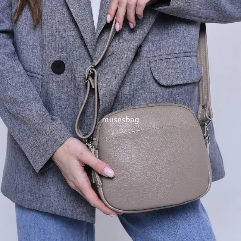 High quality women's fashionable crossbody bag, women's retro casual shoulder bag small round bag versatile simple and high-end small square