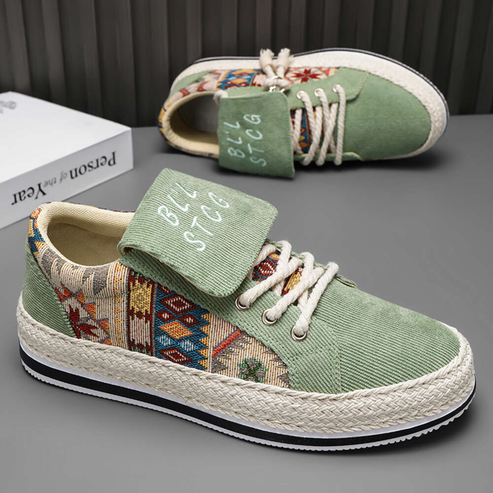 2024 New Fashion Canvas Shoes for Custom Embroidery Flip tongue Lightweight Casual Men walking shoes
