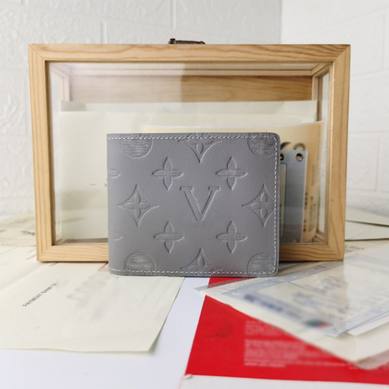 High quality Men wallet Designer women purse fashion Luxury short Gray embossed letter pattern leather cardholder leather Wallet with original box 60895