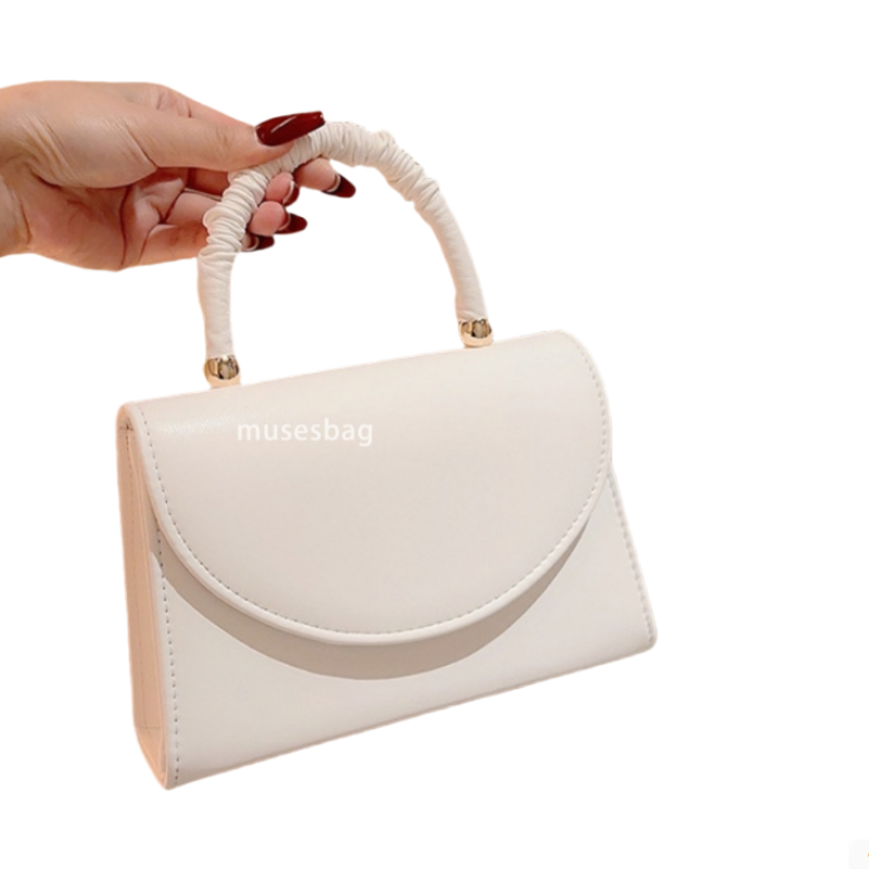 Designer Ladies Fashion Women's Dinner Bag Celebrity Design Light Luxury Handheld Bag Versatile Simple Chain Single Shoulder Crossbody Bag