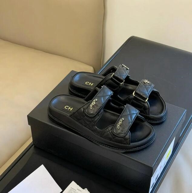 Paris Women sandals summer soft bottom fashion Versatile channel shoes womens 2024 New brands designer slide velvet Flip-flops flat sandal women slippers Flaps