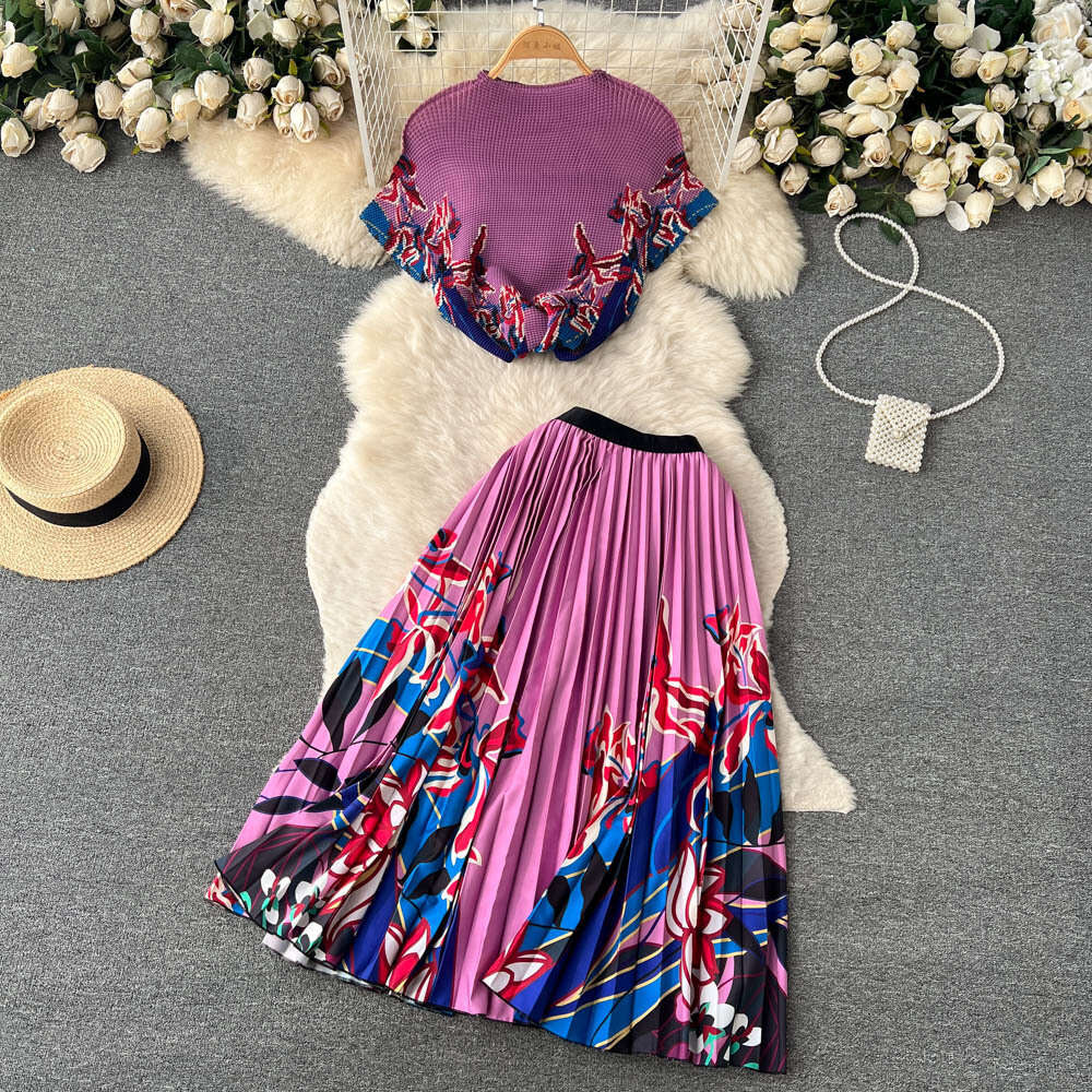 Three Mansion Print Set Spring/Summer Fashion Instagram Style Womens Loose Short sleeved Top High Waist Hundred pleats Half skirt Two piece Set