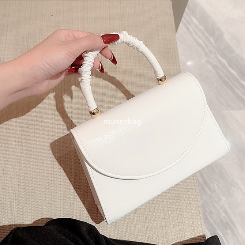 Designer Ladies Fashion Women's Dinner Bag Celebrity Design Light Luxury Handheld Bag Versatile Simple Chain Single Shoulder Crossbody Bag