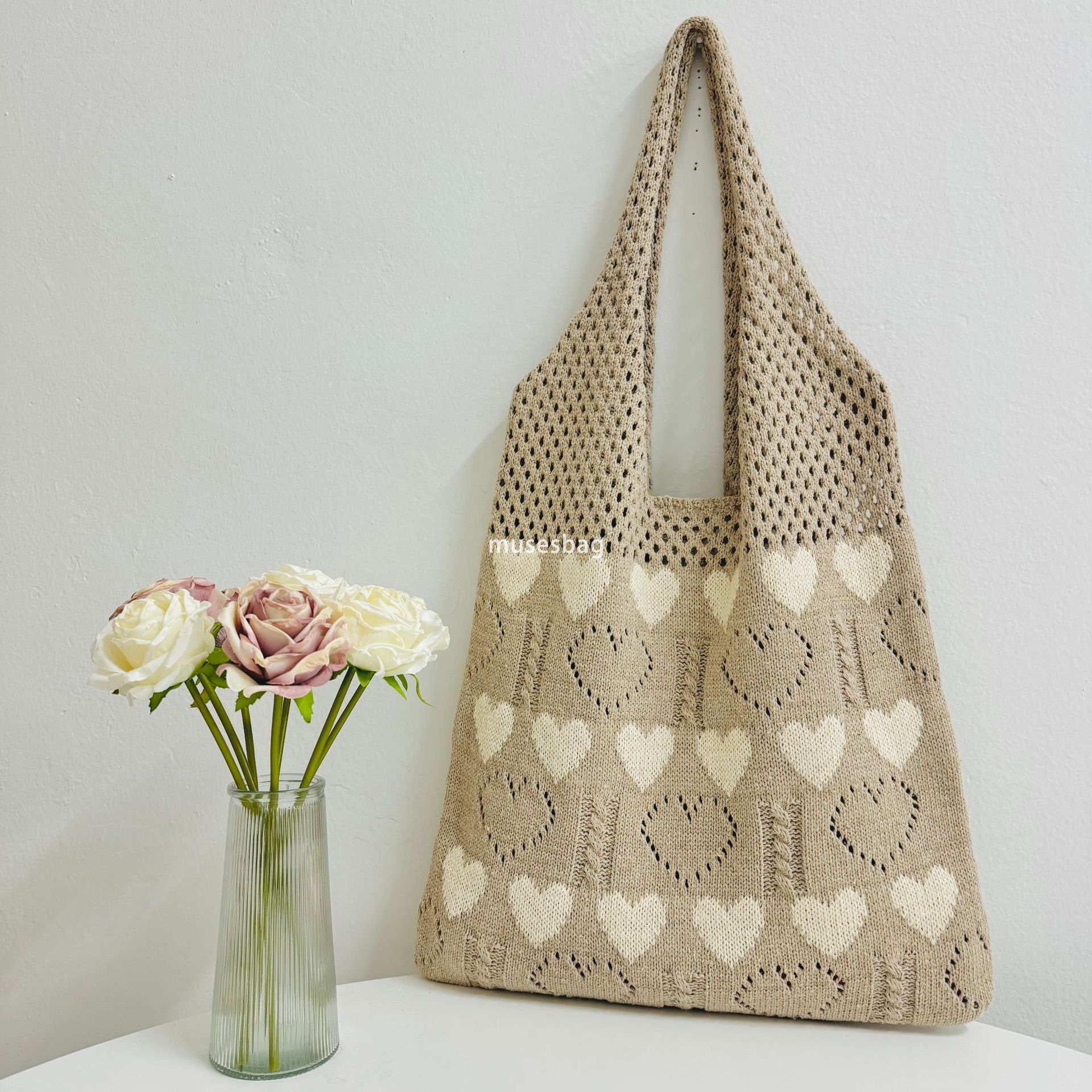 New Instagram hollowed out design bag summer hot selling knitted bag love pattern bag large capacity woven bag beach bag shopping bag