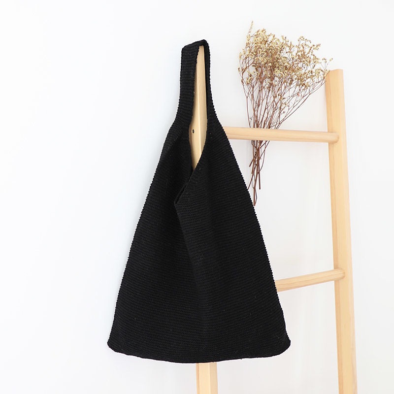 High quality new Korean version minimalist sweater bag sweet retro knit bag large capacity tote bag one shoulder bag trendy
